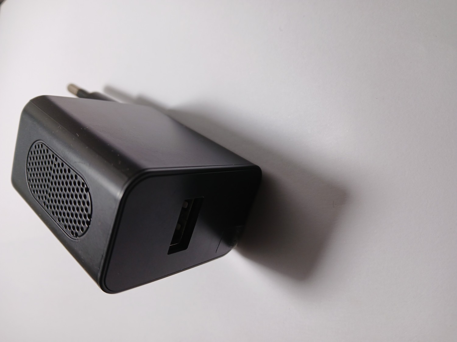 CAMARA ALIMENTADOR WIFI